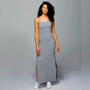 Lululemon Refresh Maxi Dress Il
Heathered Grey M